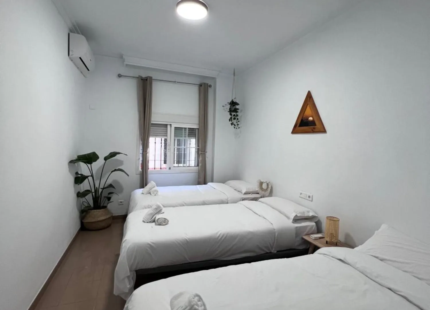 Naim Guest House Nerja 0*,