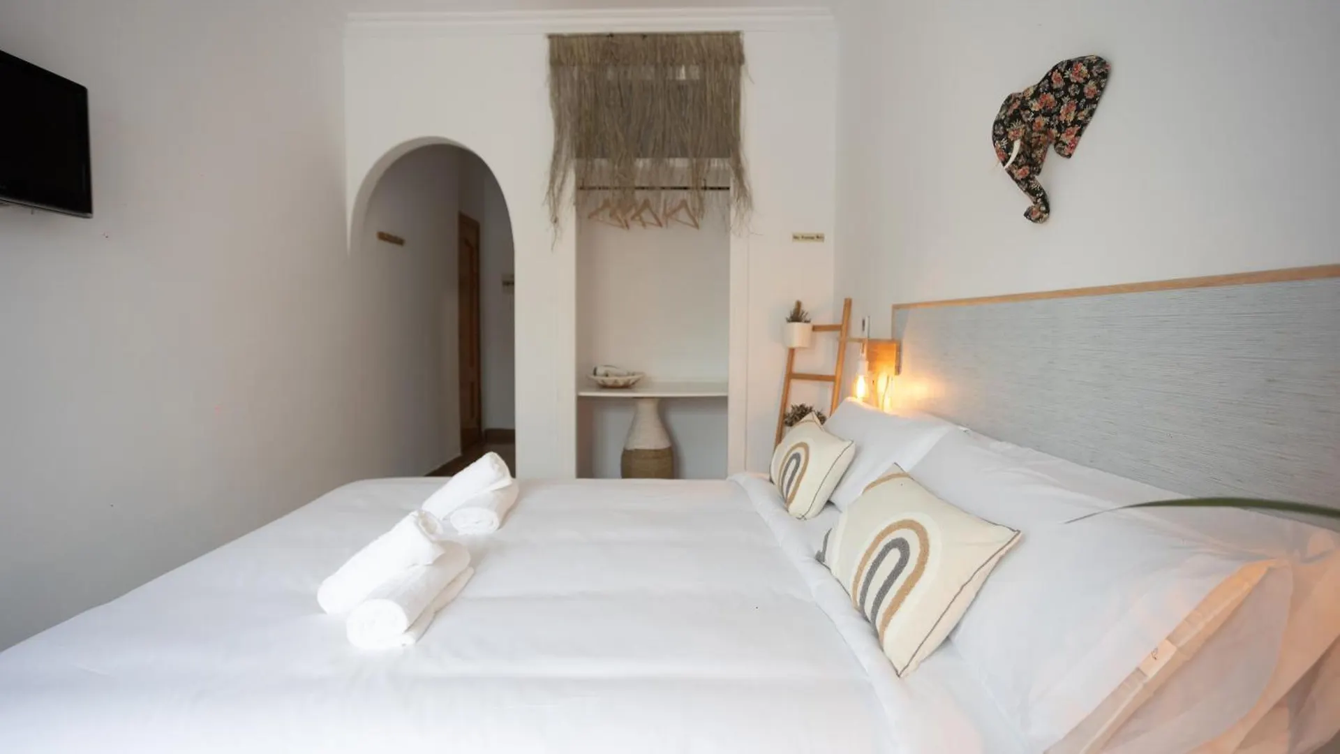 Naim Guest House Nerja