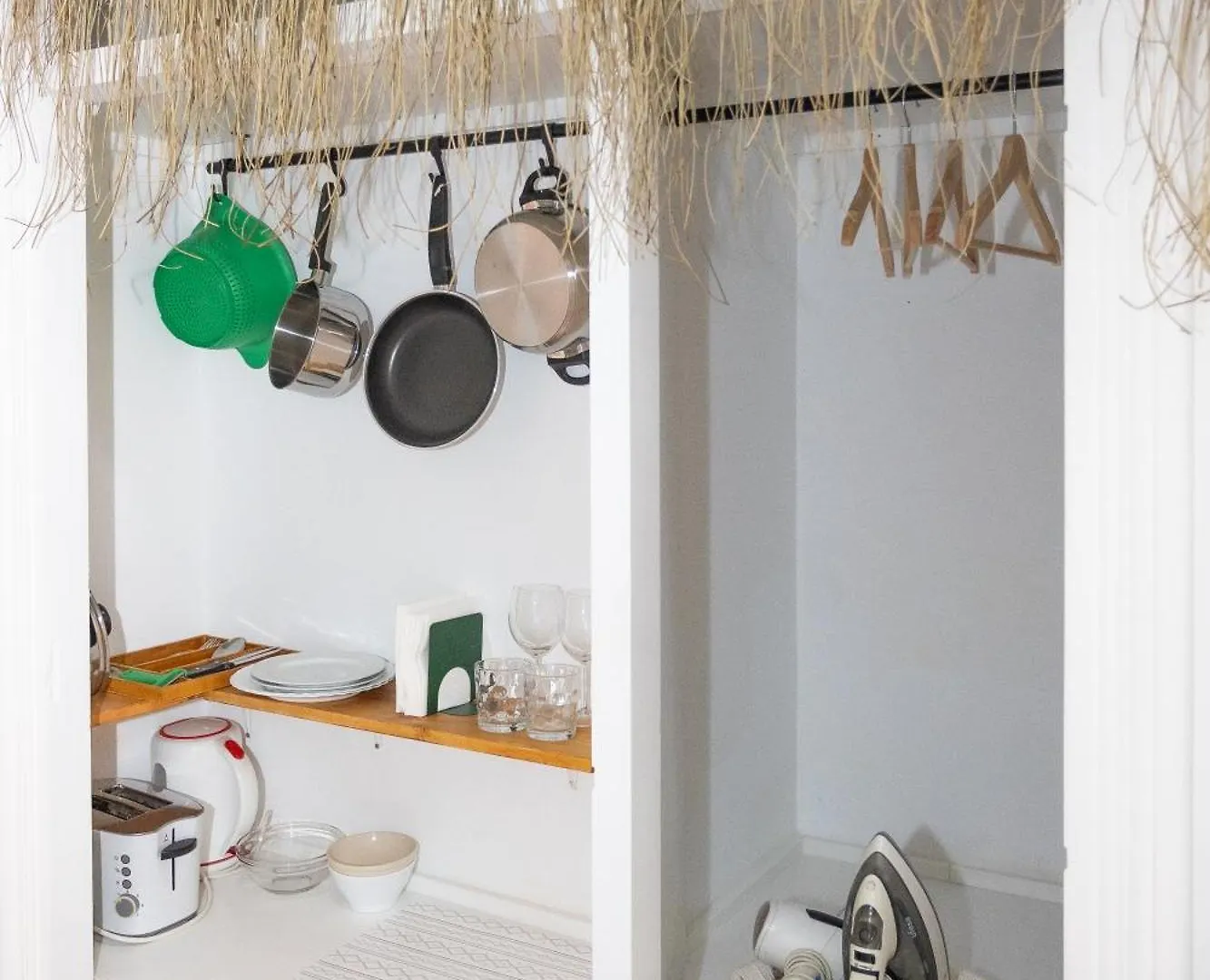 Naim Guest House Nerja