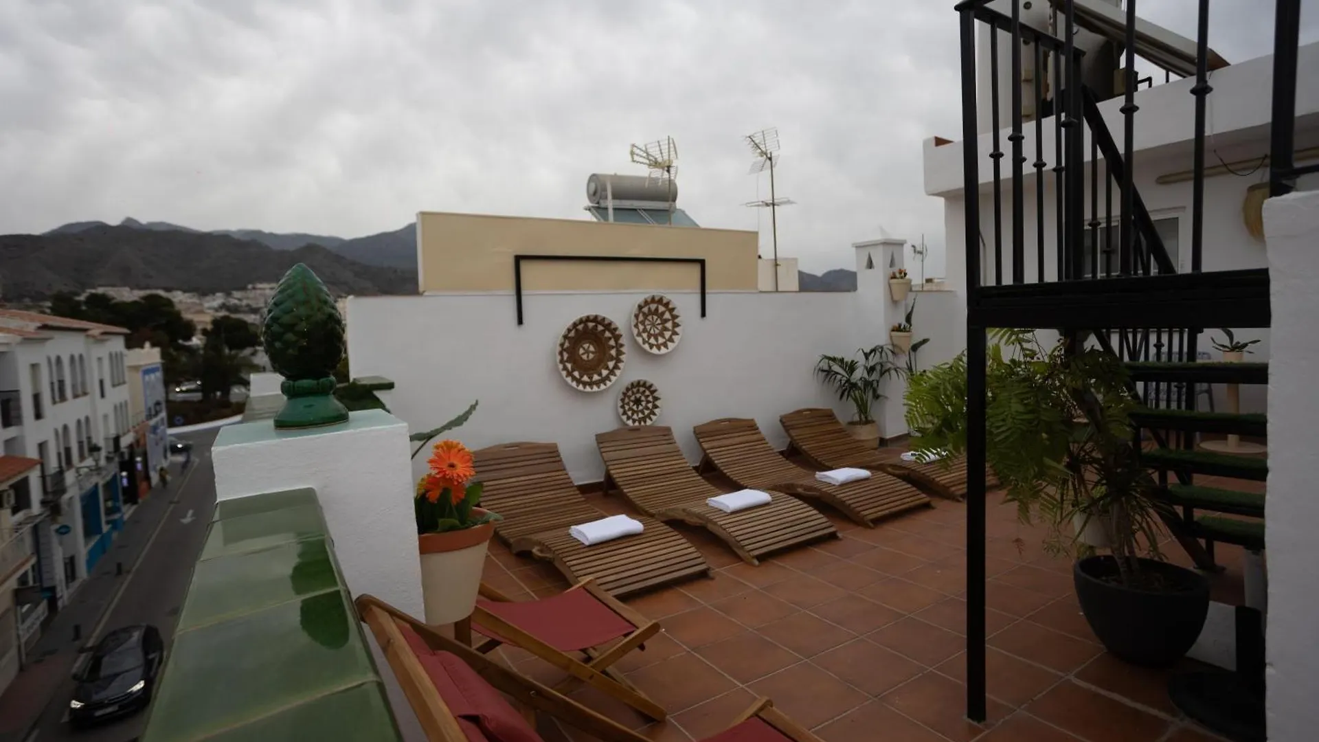 Naim Guest House Nerja