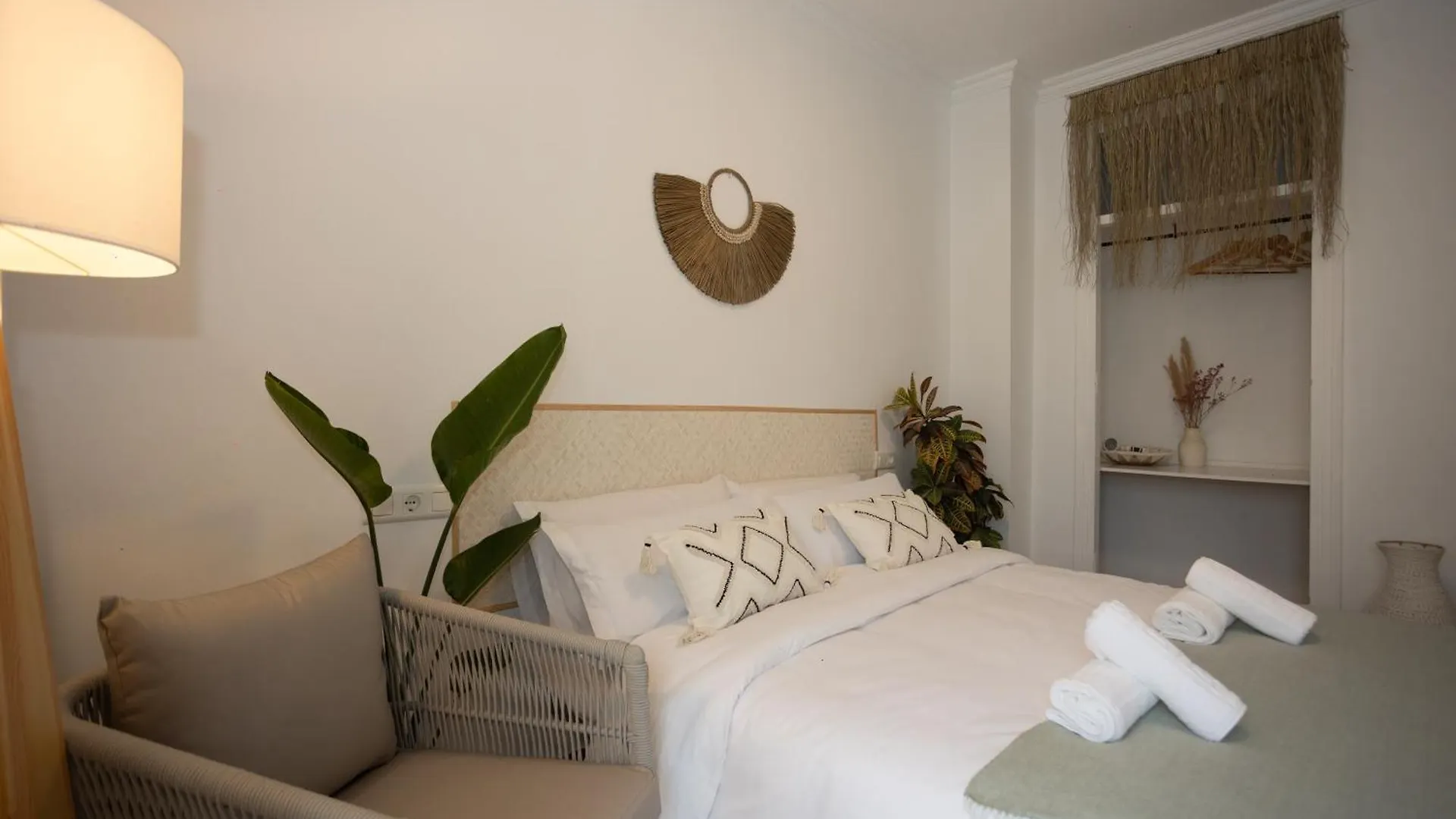 Naim Guest House Nerja 0*,