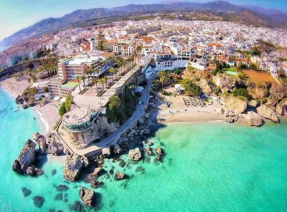 Naim Guest House Nerja