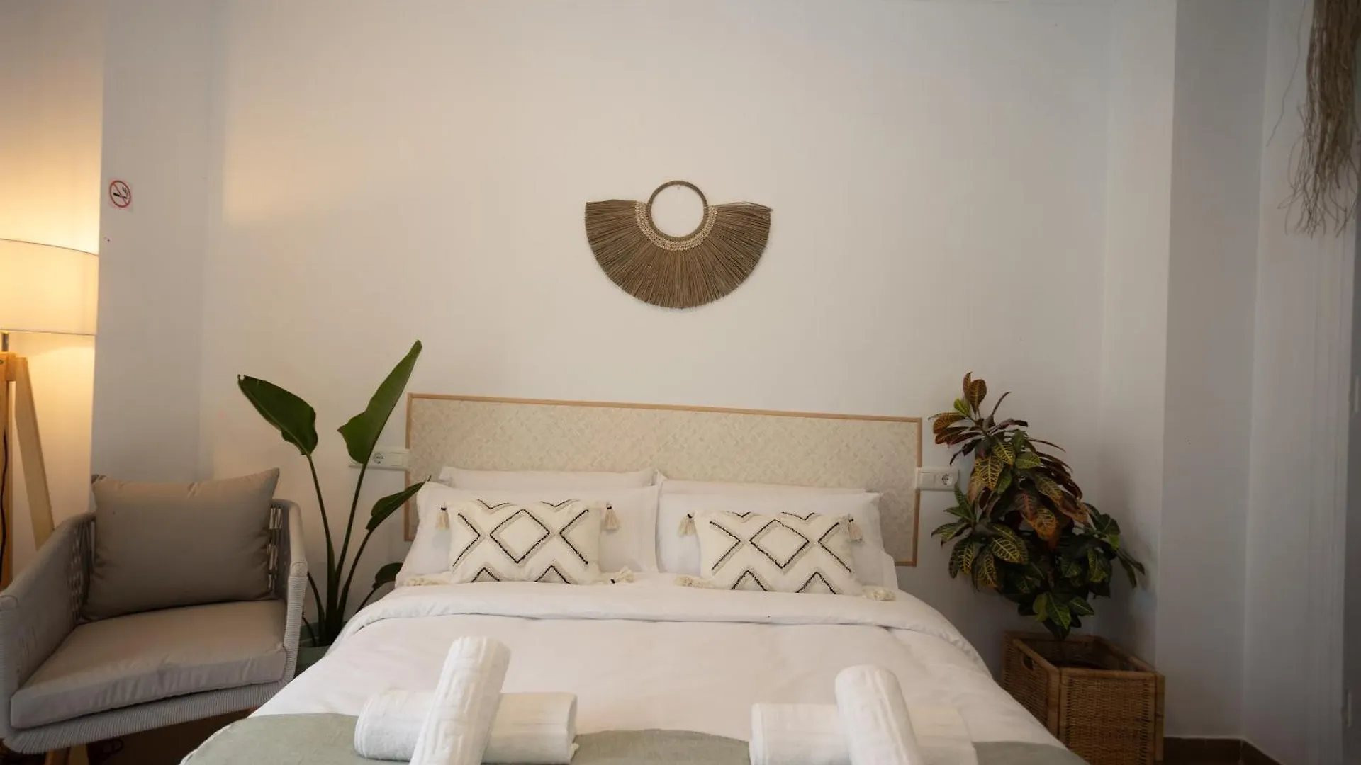Naim Guest House Nerja Spain