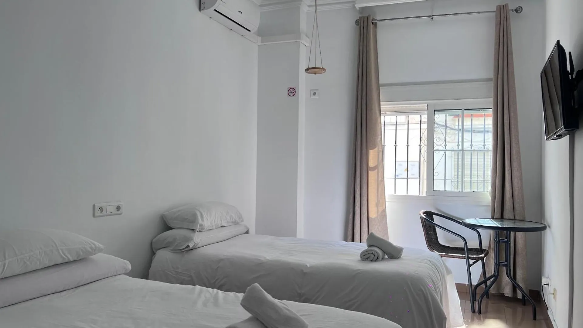 Naim Guest House Нерха